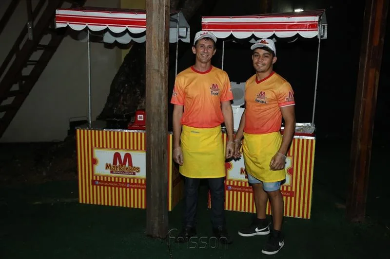 Mackinho Festa e Laches