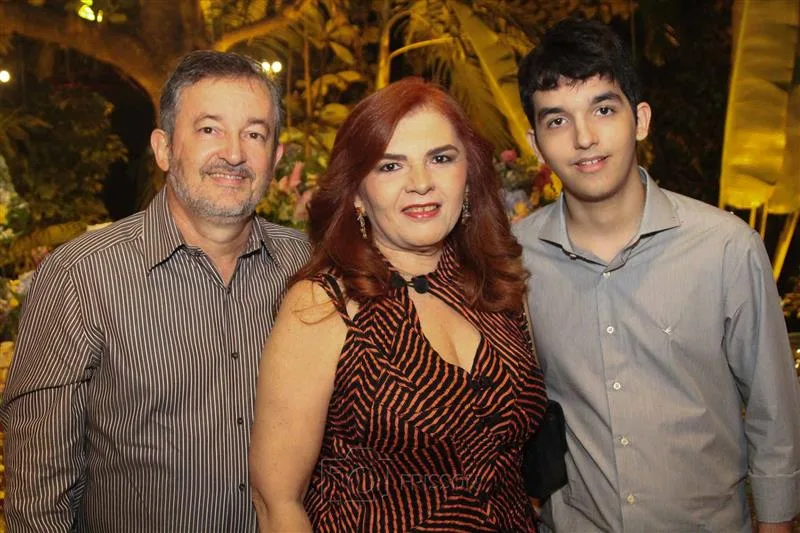 Álvaro, Laise e Daniel Carvalho