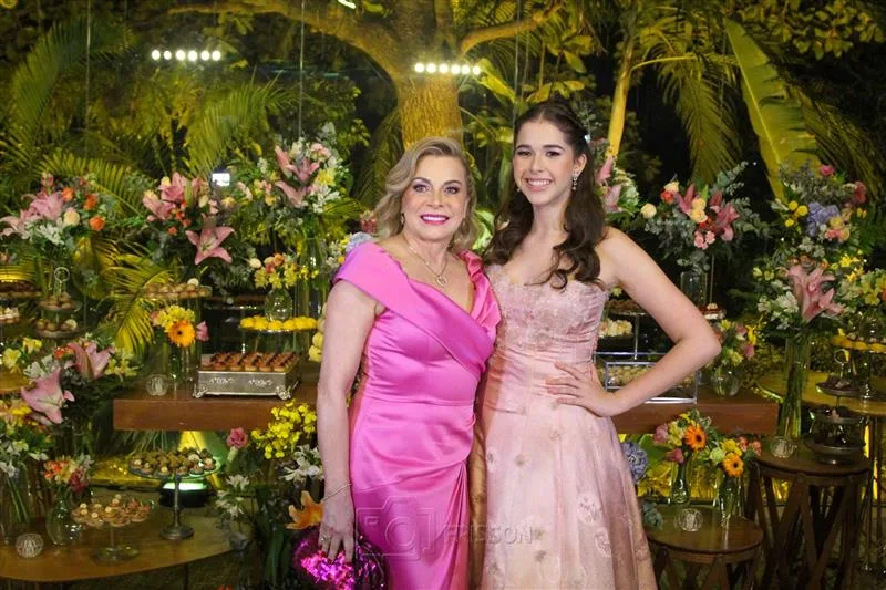 Beatriz e Valentina Viana.