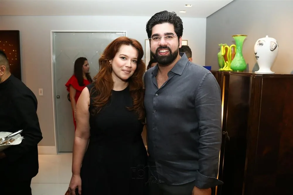 Anik Mourão e Felipe Neves