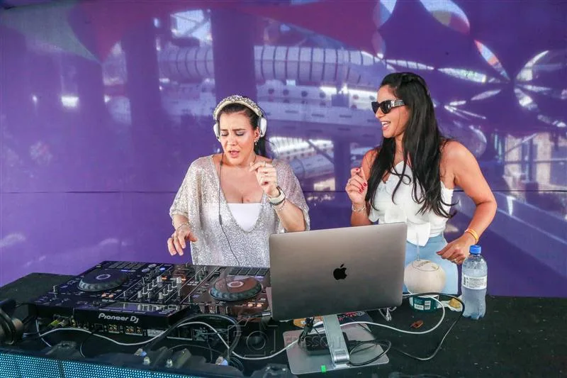 Dani Di Dj e Carla Ibiapina