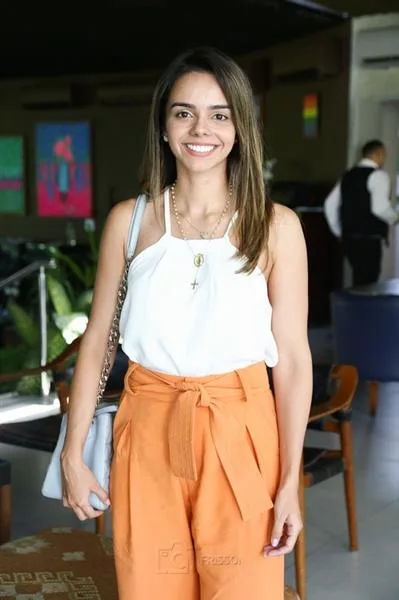 Débora Cacau