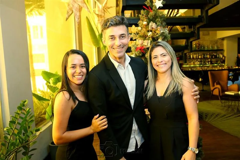 Aline Rodrigues, Lino Vieira e Carol Assunção