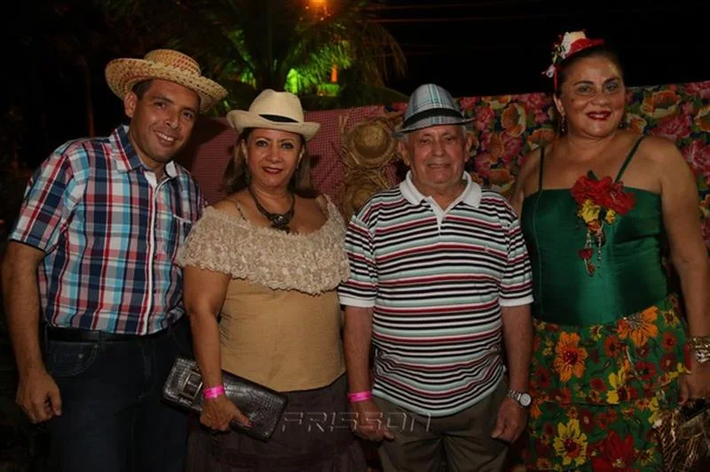 Arnoldo Vasconcelos, Nilsa Parra, Maurício e Karina Sampaio