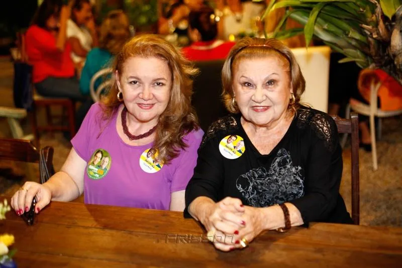 Cláudia e Ivone Rebouças