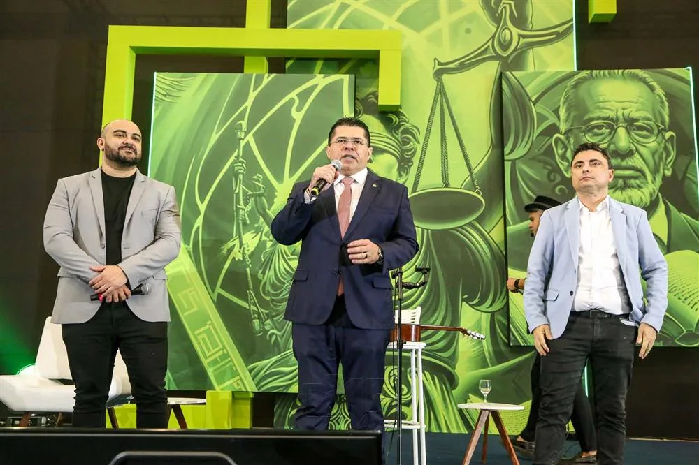 Alan Cristian, Valdetário Monteiro e Mauro Xavier