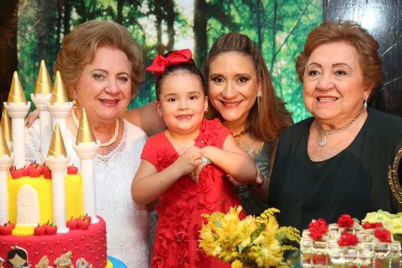 Aniversário de Sarah Craveiro