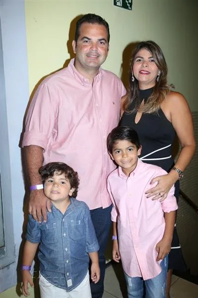 Artur, Benício, Leonardo e Nacha Jordão