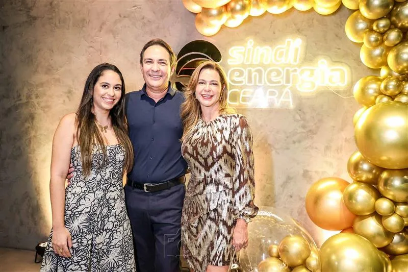 Amanda, Luis Carlos e Larissa Queiroz