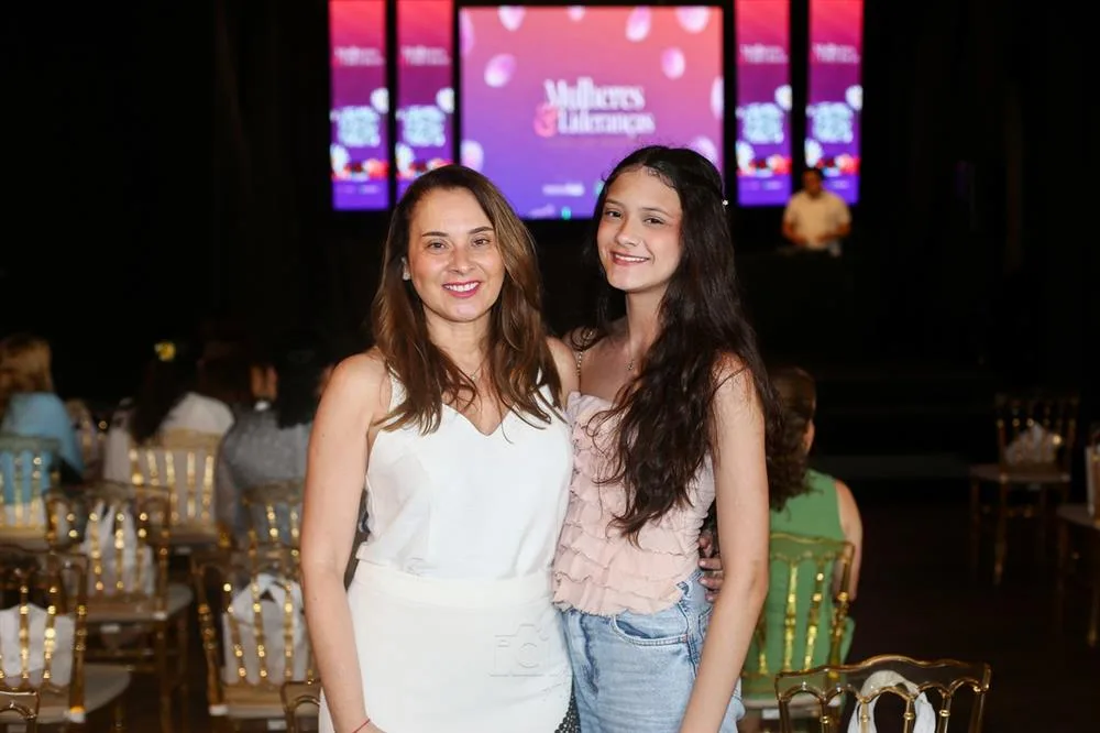 Adriana e Sara Rolim