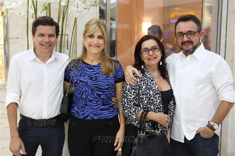 Marcelus Caracas, Jaqueline Barbosa, Regina Caracas e Roger Monte