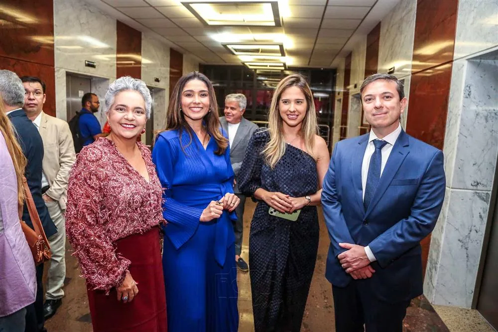 Ana Paula Araújo, Giselle Sampaio, Luciana Carneiro e Gustavo Barbosa