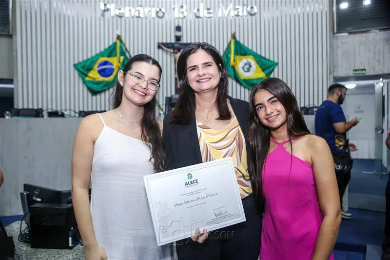 Eduarda, Flavia e Clara Teixeira