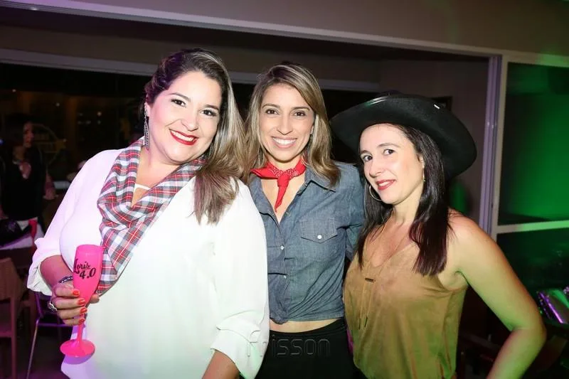 Adriana Mota, Rebeca e Fabiana Castelo