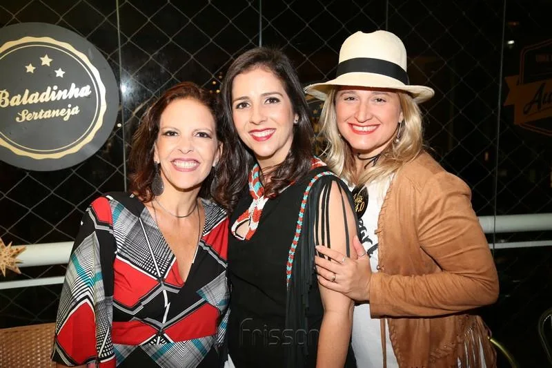 Ana Elisa Mota, Ticiana Mota e Karina Bezerra
