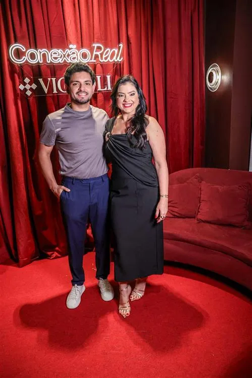 Clecio Neto e Viviane Almada