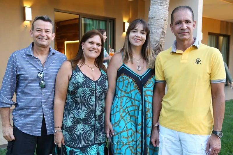 Caca e Yrma Vitoriano, Danniela e Régis Medeiros