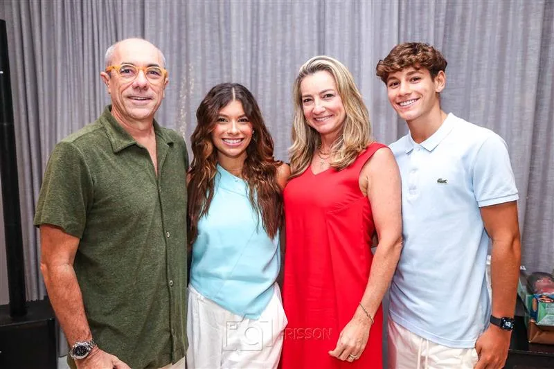 Beto, Lissa, Louise e Luiz Neto Santos