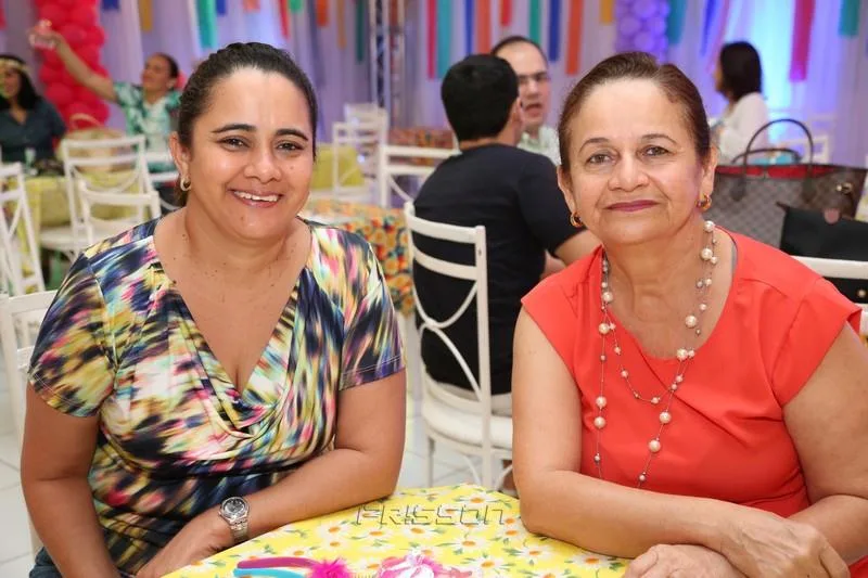 Alessandra e Luzia Passos