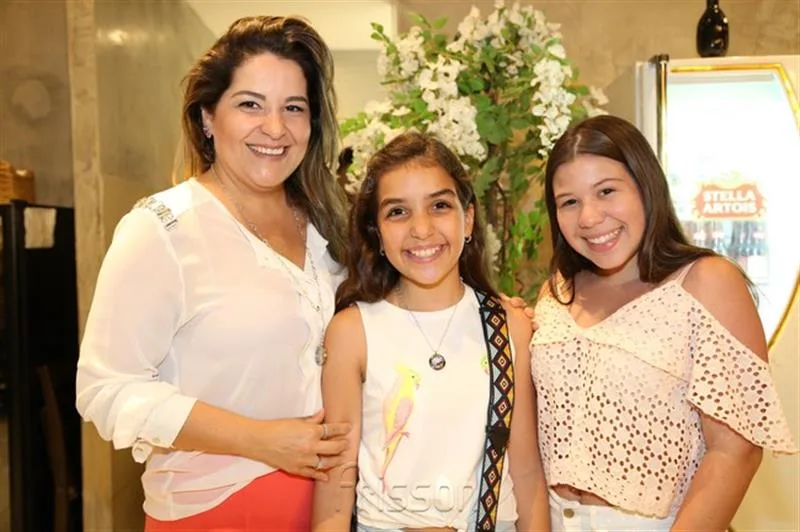Adriana, Maria Eduarda Siqueira e Maria Clara Negrão