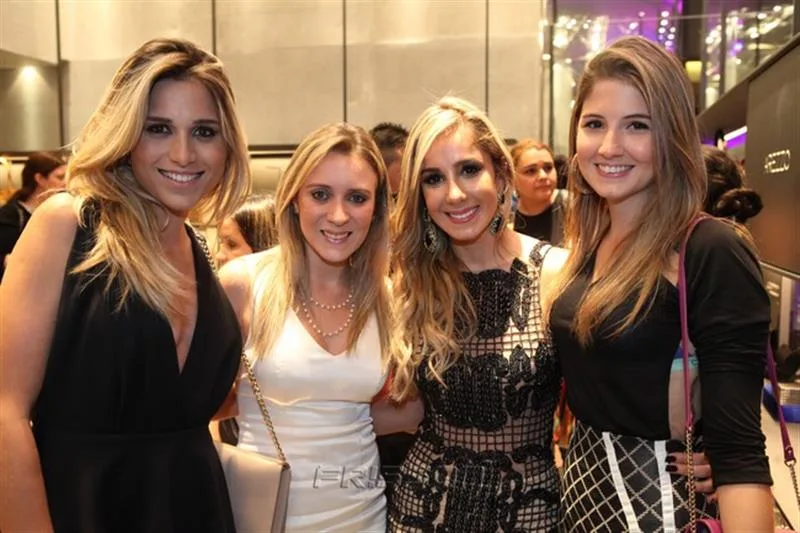 Alix Pinho, Olga Vieira, Priscila Silva e Larissa Müller