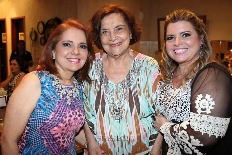 Aniversário de Silvinha Carneiro