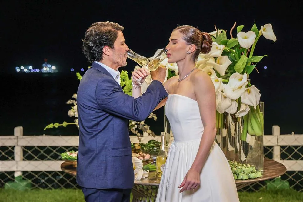 Brinde Raiane e Silvio Montezuma
