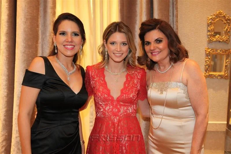 Ana Carolina Borges, Helena Bordon e Luiziana Esteves