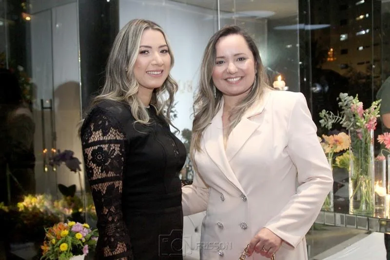 Caroline Santos e Valéria Diógenes