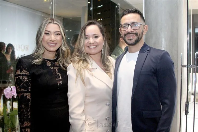 Caroline Santos, Valéria Diógenes e Tony Cardoso