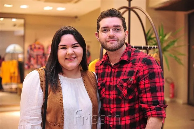 Amanda Machado e Francisco Júnior