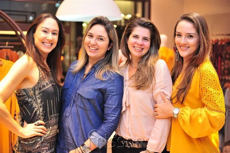 Larissa Coelho, Marcella Camurça, Daniela Leitão e Natália Marques