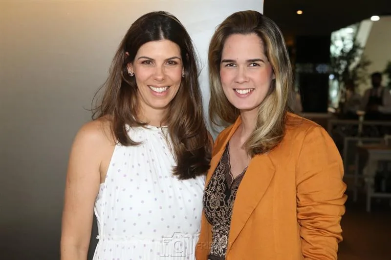 Fabiana Dias e Gisele Oliveira