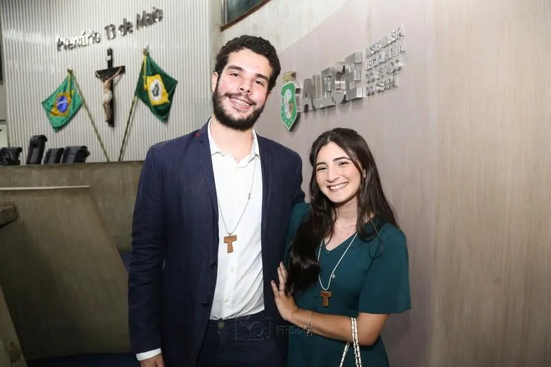 Gabriel Morel e Maria Clara Carvalho