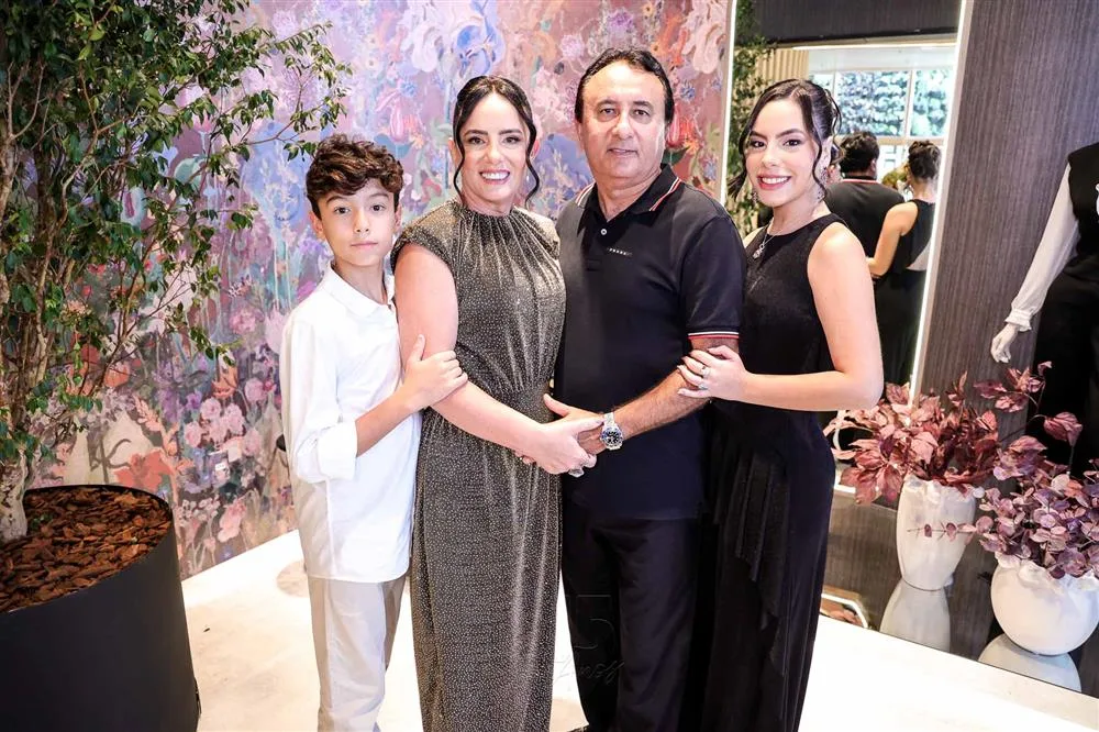 Davi, Raquel, Fernando e Carol Falcão