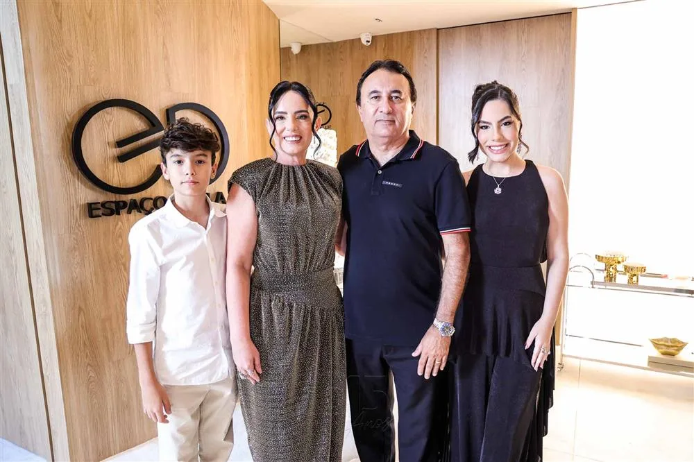 Davi, Raquel, Fernando e Carol Falcão