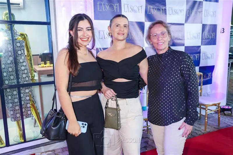 Debora Soares, Debora Ribeiro e Dina Sampaio