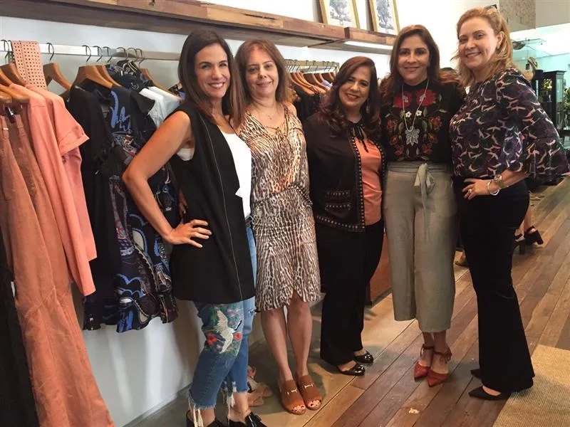 Ana Virgínia Martins, Cláudia Gradvohl, Martinha Assunção, Cristiane Faria e Andrea Delfino