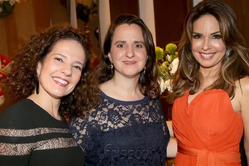 Camilla Cavalcante, Fernanda Barroso e Eveline Fujita