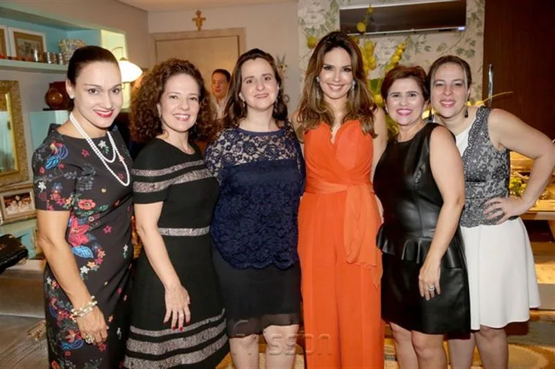 Carmen Pompeu, Camila Cavalcante, Fernanda Barroso, Eveline Fujita, Micheline Albuquerque e Natalia Lage