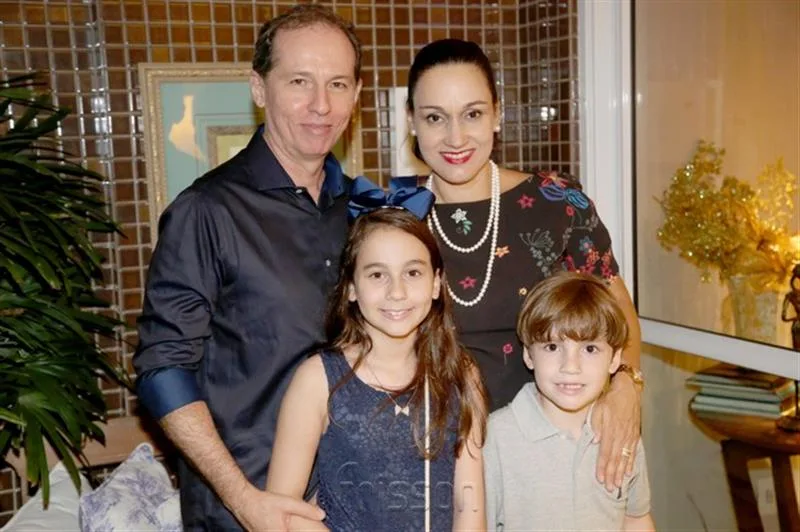 Carmen, Randal e Filhas