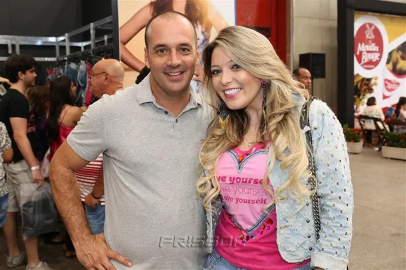 Angelo Pau e Tathy Rabelo