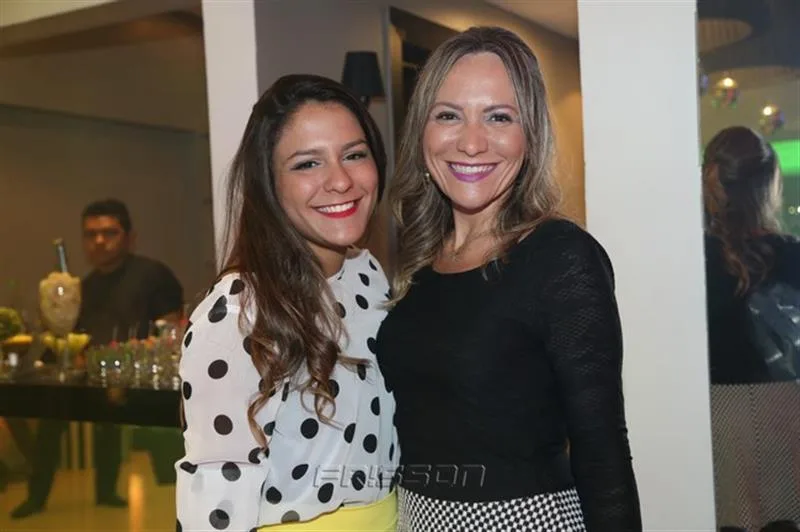 Amanda e Nadia Saraiva