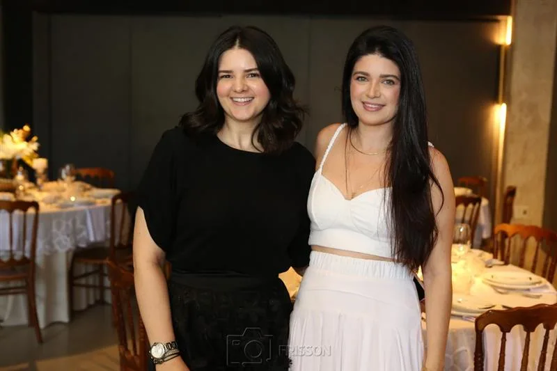 Aline Lopes e Débora Bezerra de Menezes