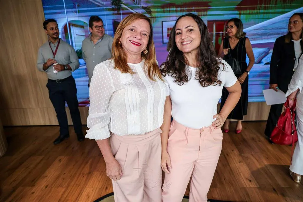 Eliete Castro e Adriana Santiago