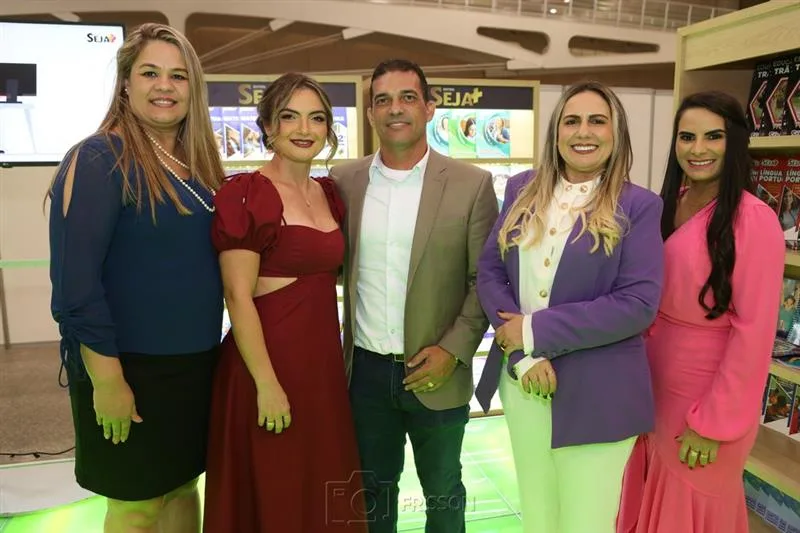 Ariana Viana, Caroline, Henrique Epitacio, Fatima Holanda e Raquel Almeida
