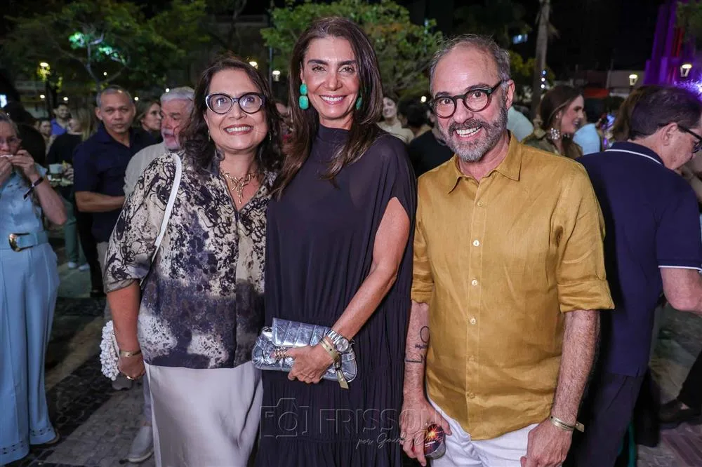 Andrea Novais, Rebecca Albuquerque e Marcus Novais