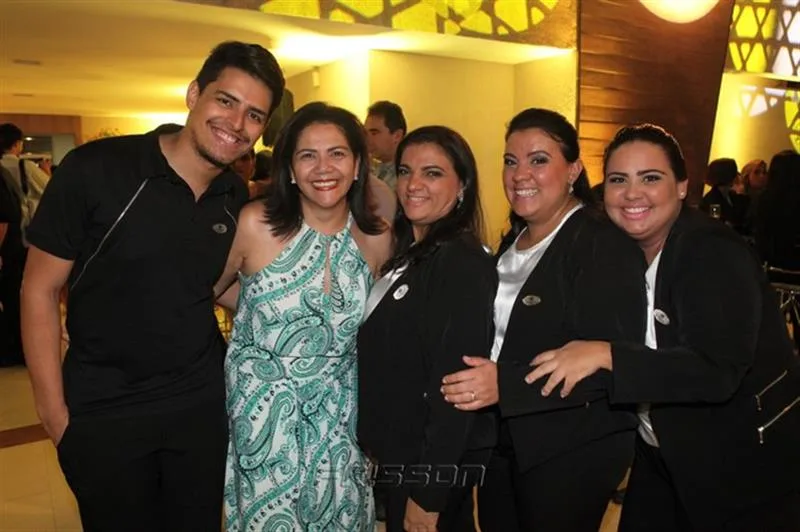 Alex Ramos, Silvia Oliveira, Luzilene Guimarães, Patrícia Vasconcelos e Carol de Paula
