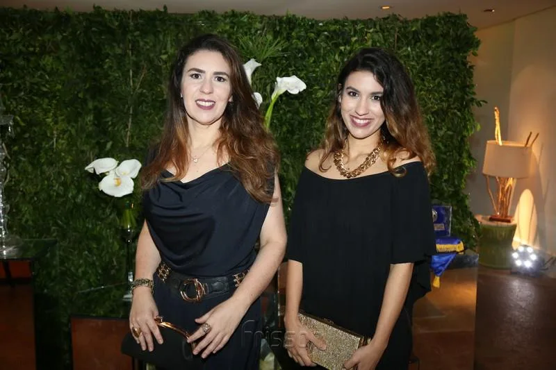 Daniela e Vanessa Moura