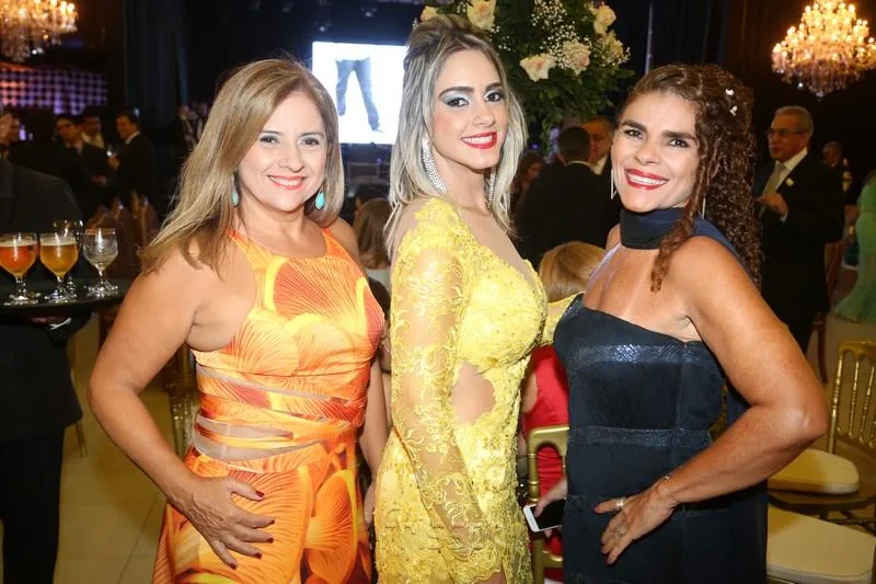 Beth e Virna Pinto e Madalena Feijão